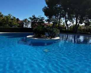 Piscina de Casa adosada de lloguer en  Tarragona Capital amb Aire condicionat, Terrassa i Balcó