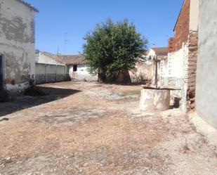 Casa adosada en venda en Camarena amb Piscina