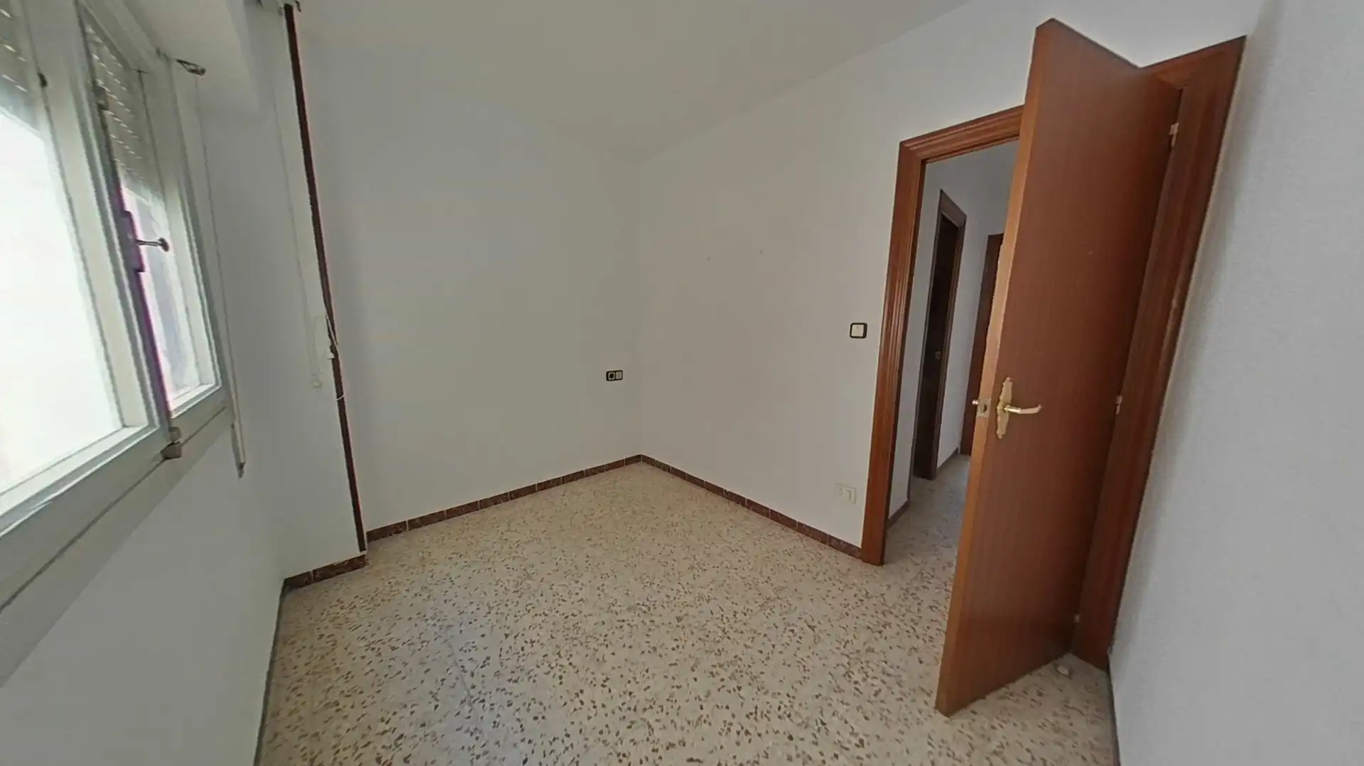 Habitación de Piso en venta en El Pinós / Pinoso con Balcón