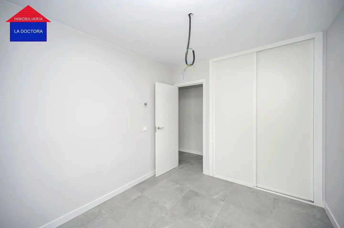 Habitación de Casa adosada en venta en Villamantilla con Aire acondicionado, Calefacción y Jardín privado