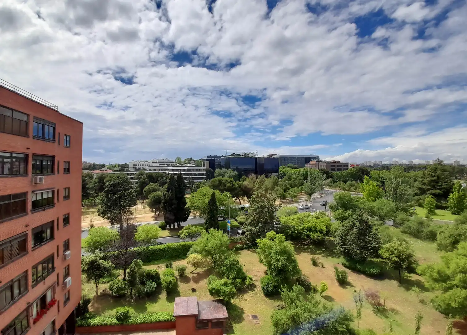 Exterior view of Flat for rent in Madrid  with Heating, Parquet flooring and Terrace