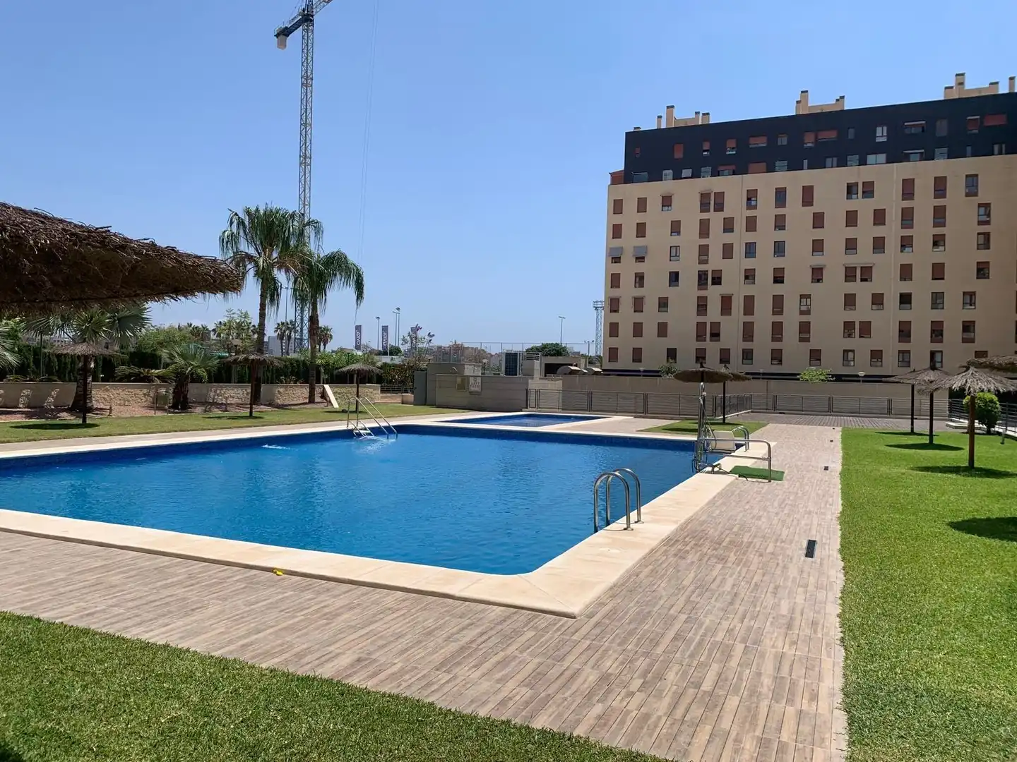 Piscina de Àtic en venda en Alicante / Alacant amb Aire condicionat, Calefacció i Jardí privat