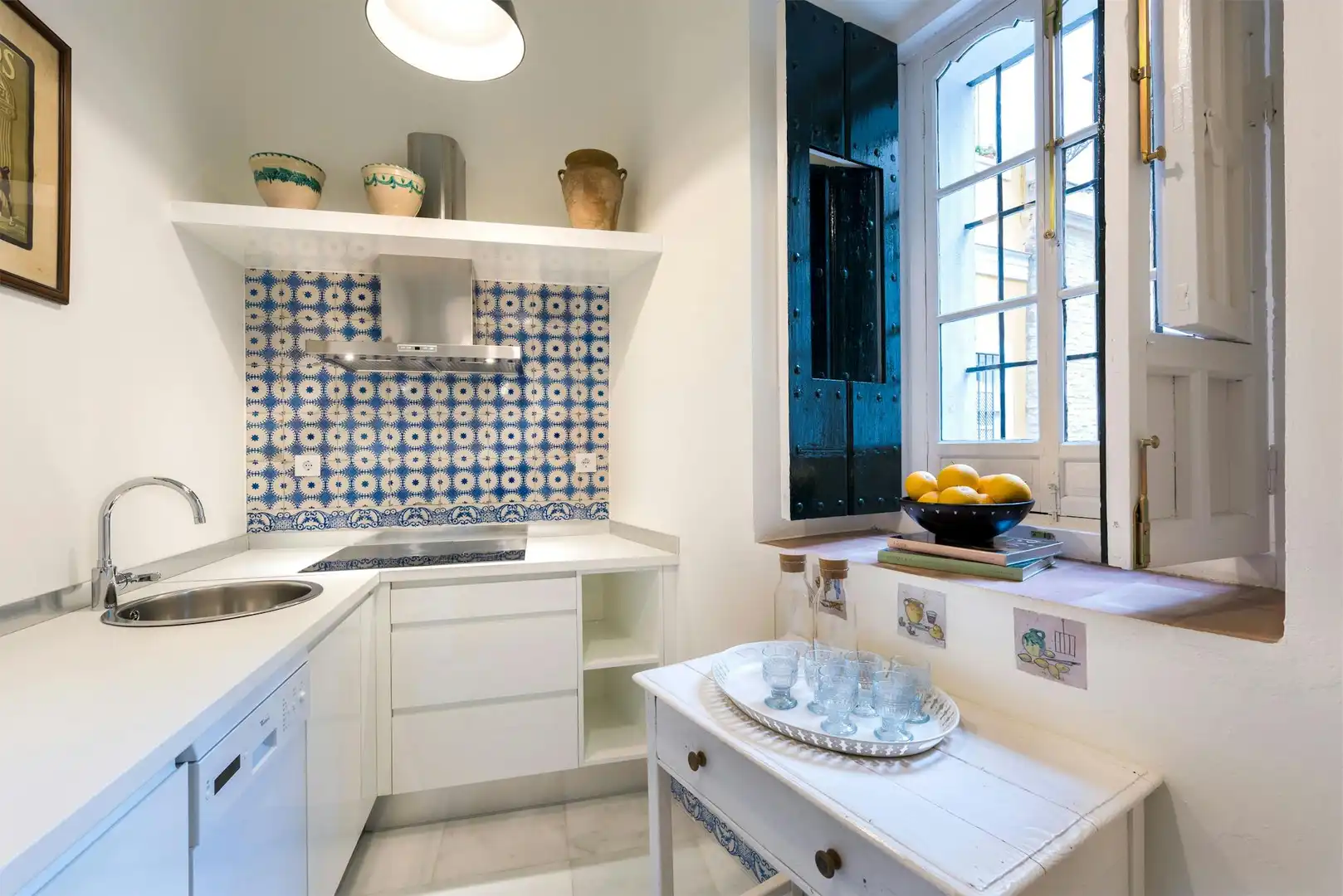 Cocina de Piso de alquiler en Sevilla con Aire acondicionado, Calefacción y Lavadora