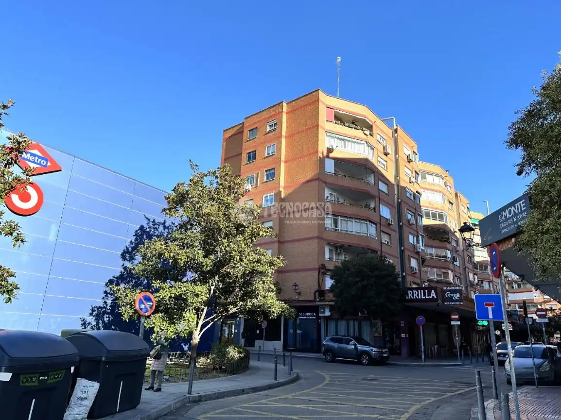 Vista exterior de Pis en venda en Móstoles amb Aire condicionat, Calefacció i Terrassa