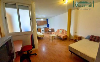 Schlafzimmer von Wohnung miete in  Granada Capital mit Möbliert, Waschmaschine und Mikrowelle