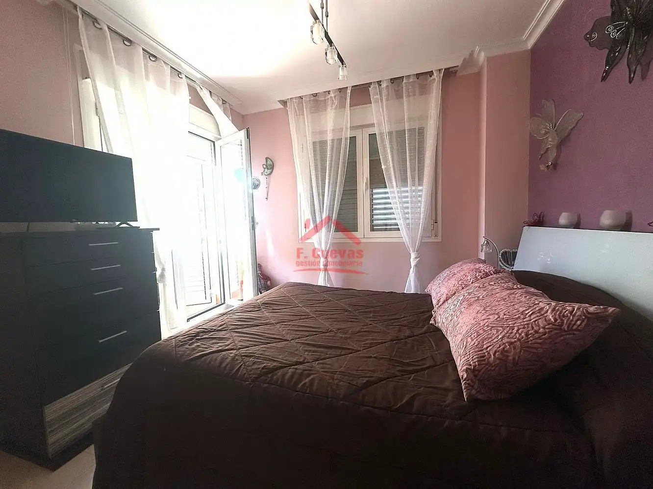 Dormitori de Casa o xalet en venda en Vélez-Málaga amb Aire condicionat, Calefacció i Terrassa