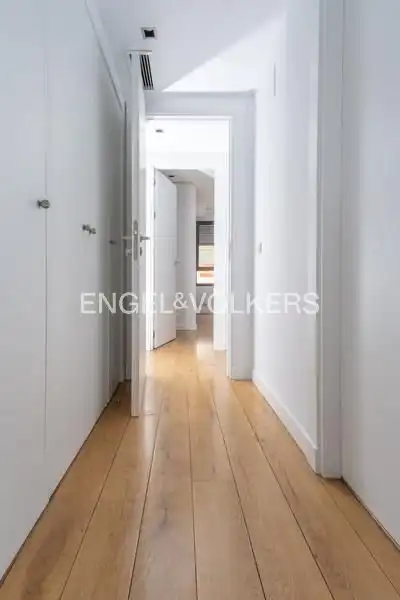Wohnung zur Miete in Madrid mit Klimaanlage, Heizung und Terrasse