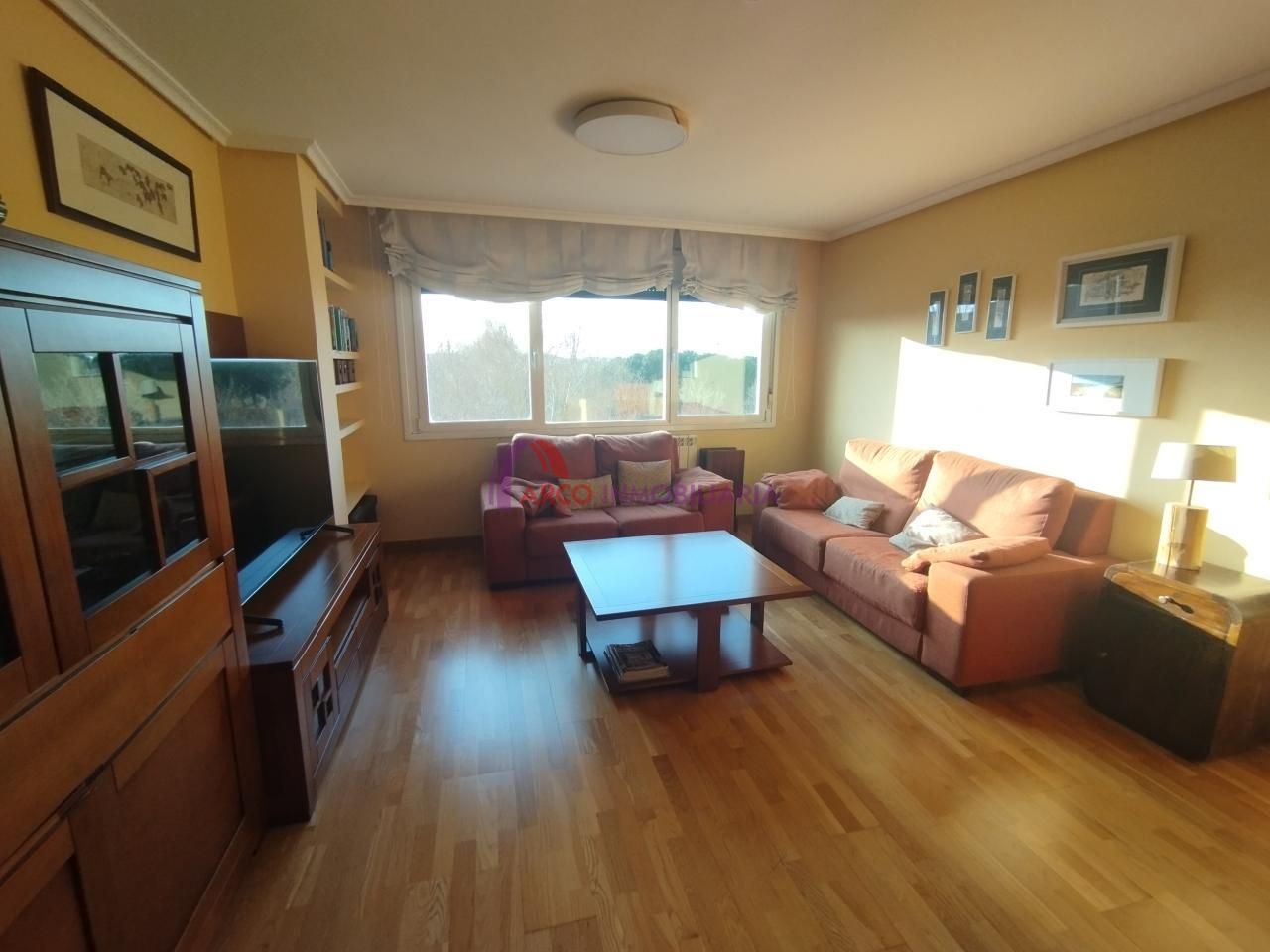 Sala de estar de Piso de alquiler en Burgos Capital con Calefacción y Trastero