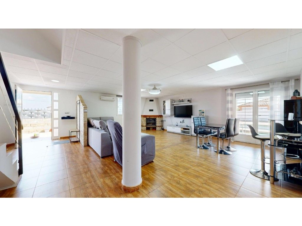 Casa o xalet en venda en Manises amb Aire condicionat, Jardí privat i Terrassa