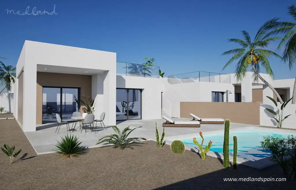 Detached house with pool for sale in La Romana