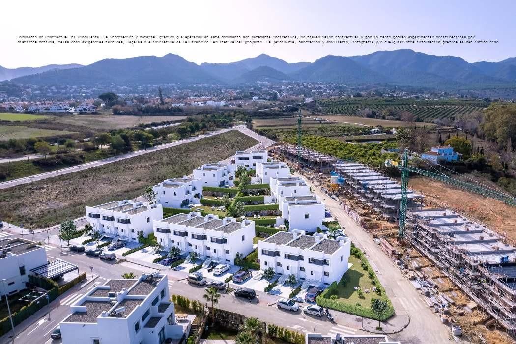 Exterior view of Single-family semi-detached for sale in Alhaurín de la Torre  with Heating, Private garden and Terrace