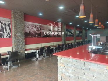 Business premises for transfer in Via Europa - Parc Central