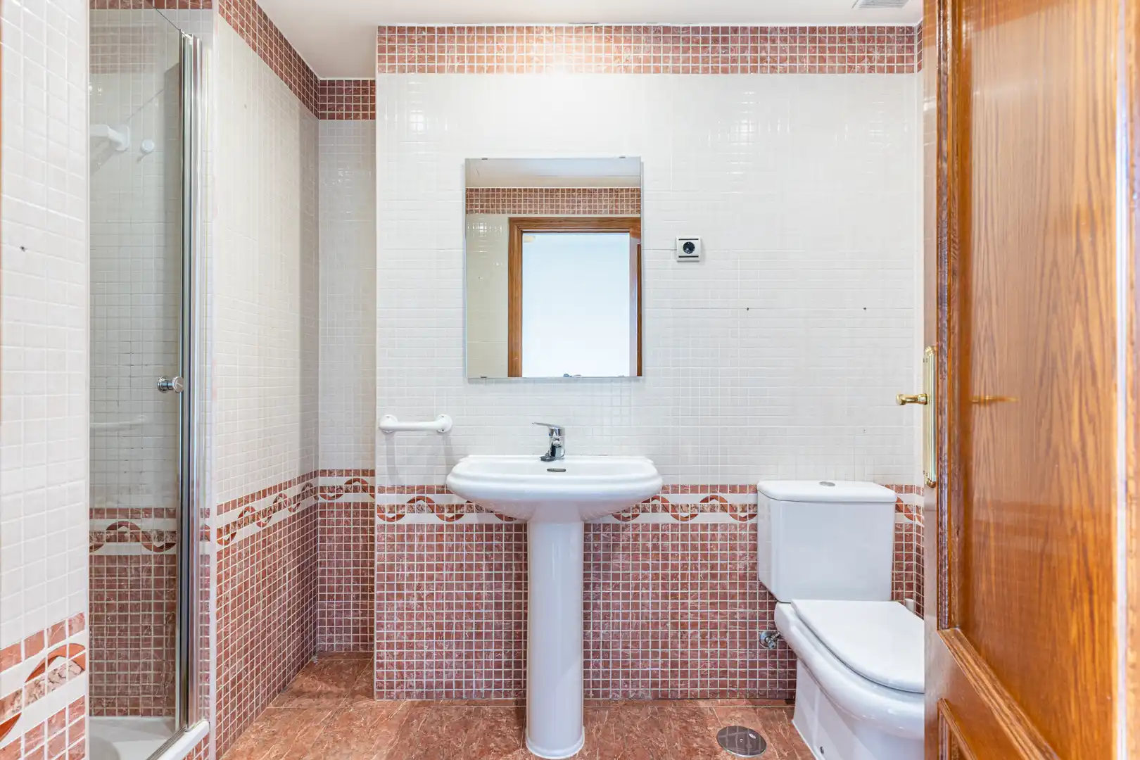 Baño de Ático en venta en Majadahonda con Aire acondicionado, Calefacción y Jardín privado