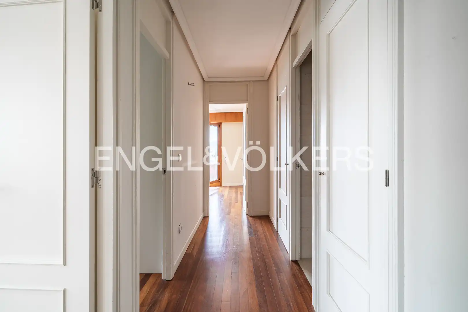 Piso en venta en Santander con Calefacción, Terraza y Balcón