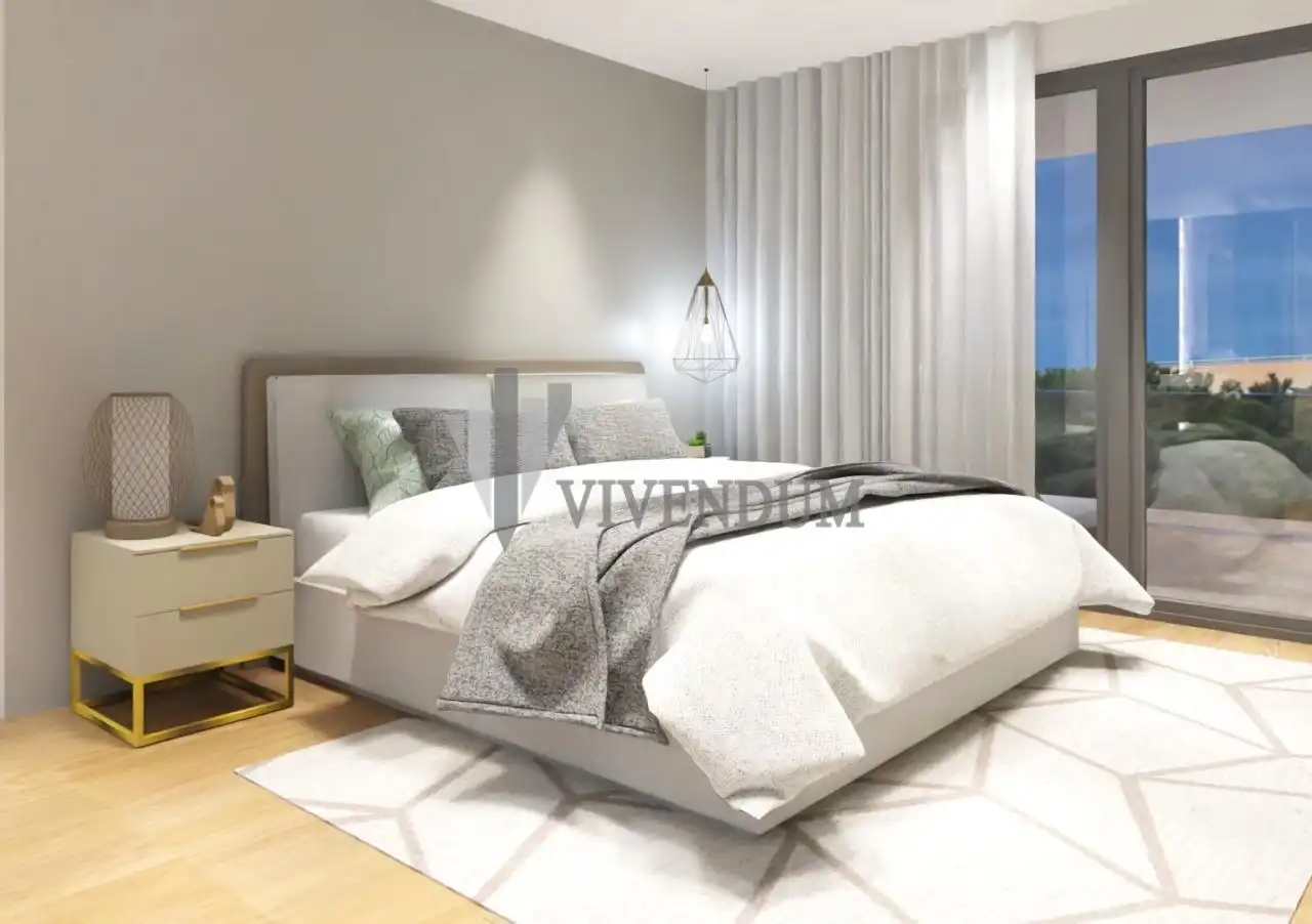 Habitación de Apartamento en venta en Vigo  con Calefacción, Terraza y Piscina