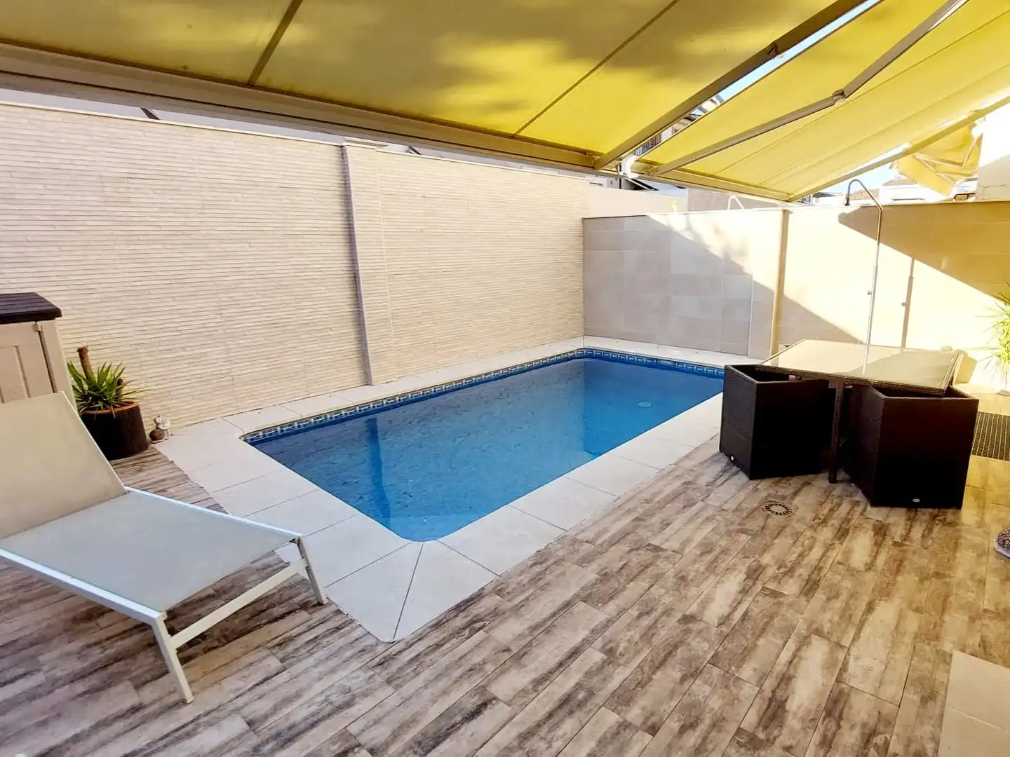 Swimming pool of Detached homes for sale in Córdoba  with Air Conditioner, Heating and Terrace