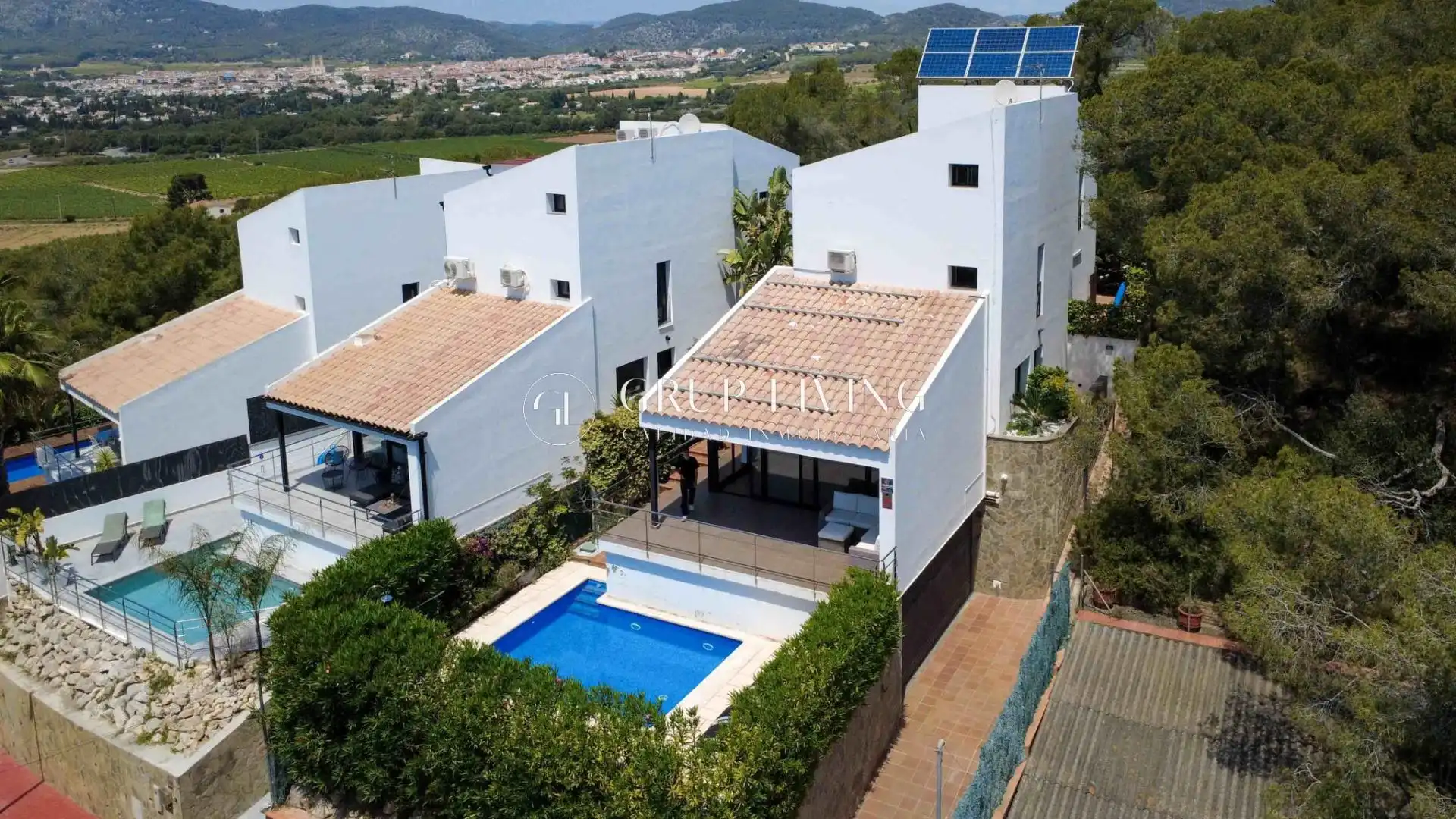 Exterior view of Houses for sale in Sant Pere de Ribes  with Air Conditioner, Heating and Private garden