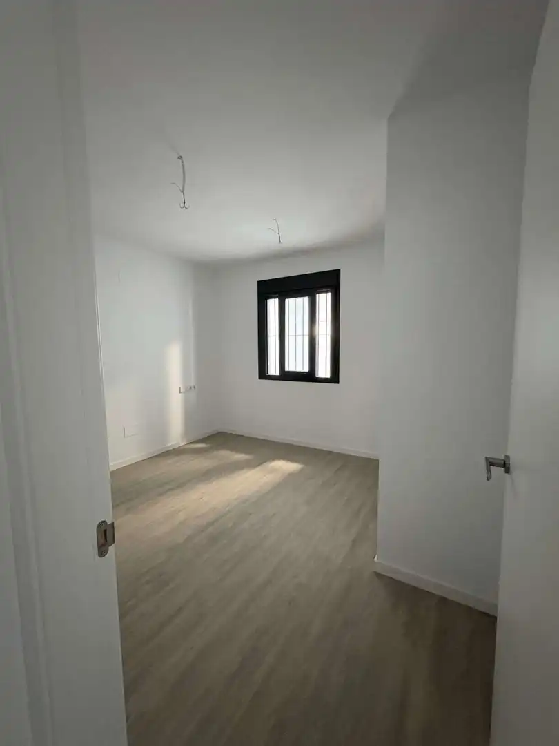 Dormitori de Apartament en venda en Málaga amb Parquet, Terrassa i Piscina