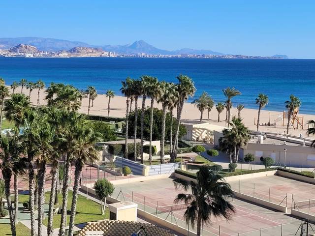 Apartamento en Alquiler en Calle Calle Músico Antón Roch, en Agua Amarga - Urbanova