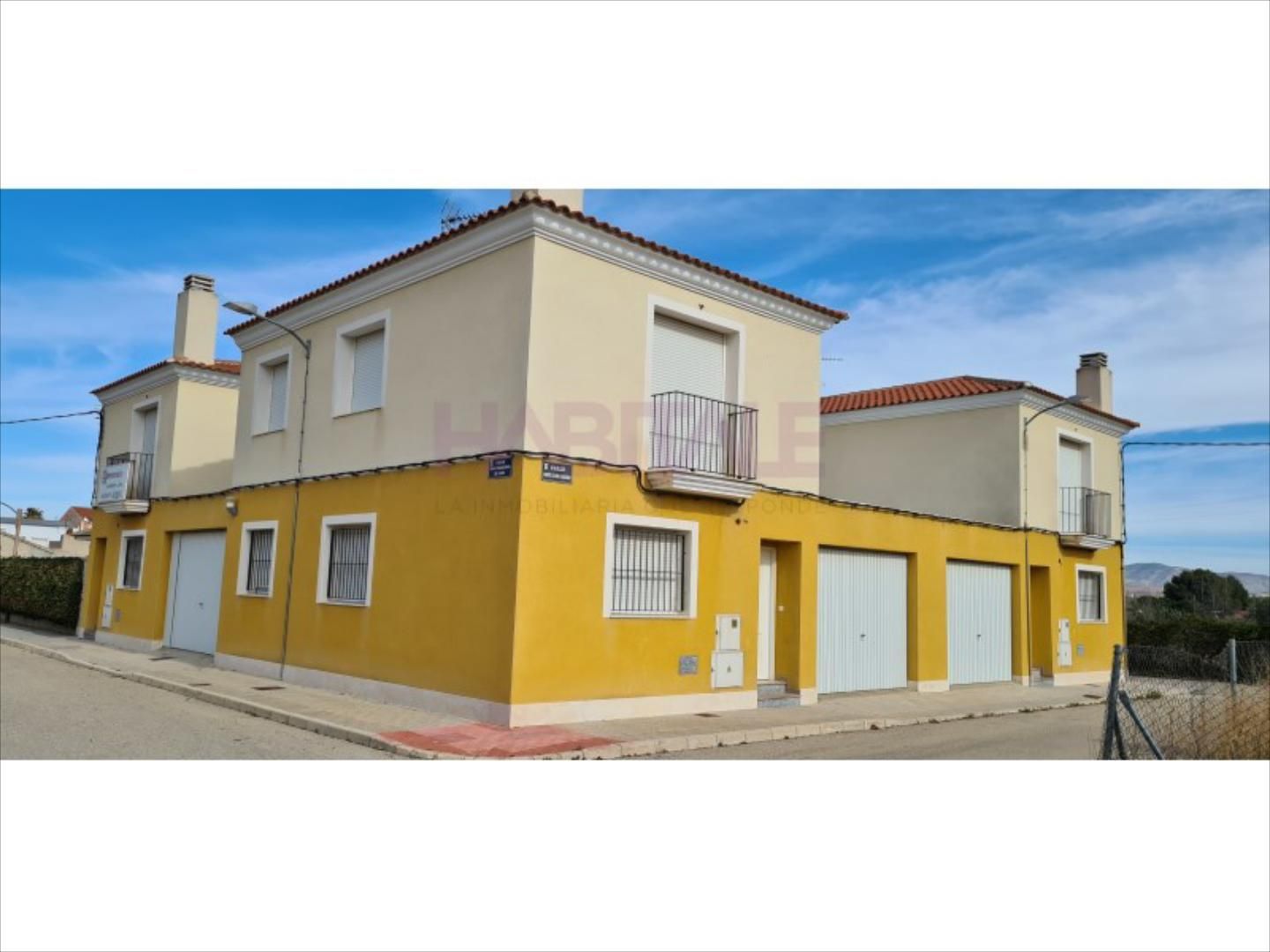 Exterior view of House or chalet for sale in Villena