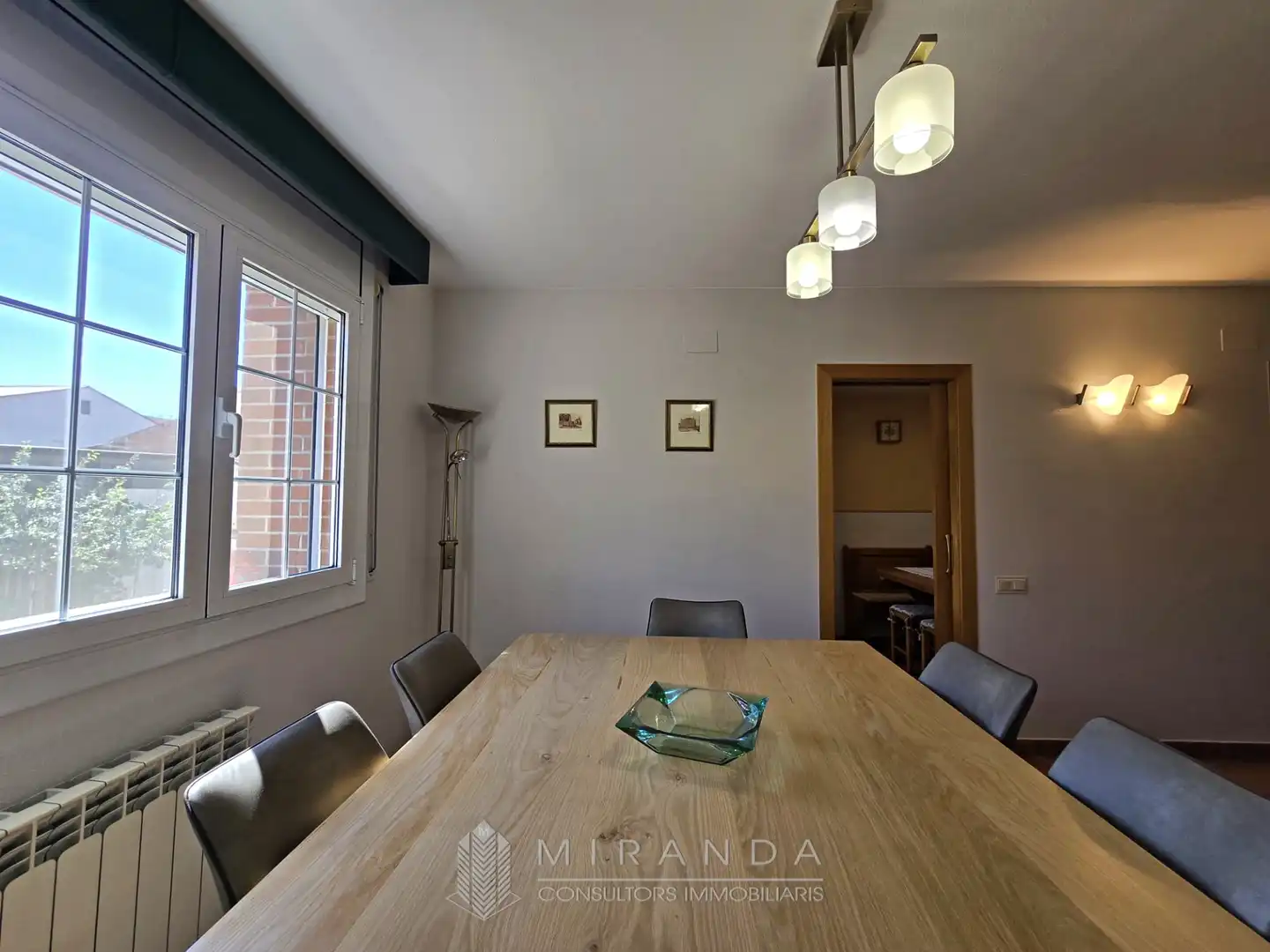 Comedor de Casa adosada en venta en Granollers con Aire acondicionado, Calefacción y Jardín privado