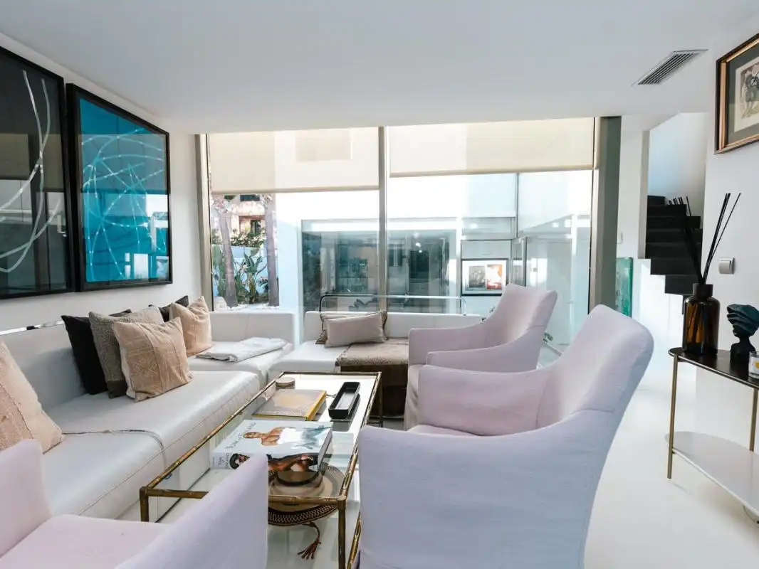 Sala de estar de Casa adosada en venta en Sant Josep de sa Talaia con Aire acondicionado, Calefacción y Piscina