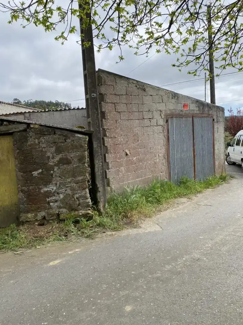 Finca rústica en venda en A Laracha  