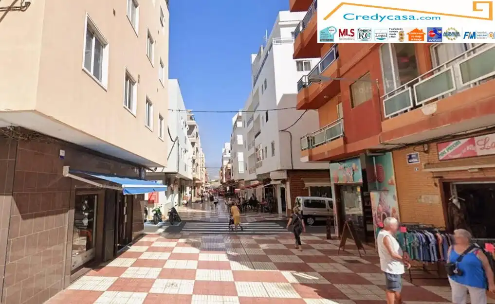 Vista exterior de Piso en venta en Arona con Balcón