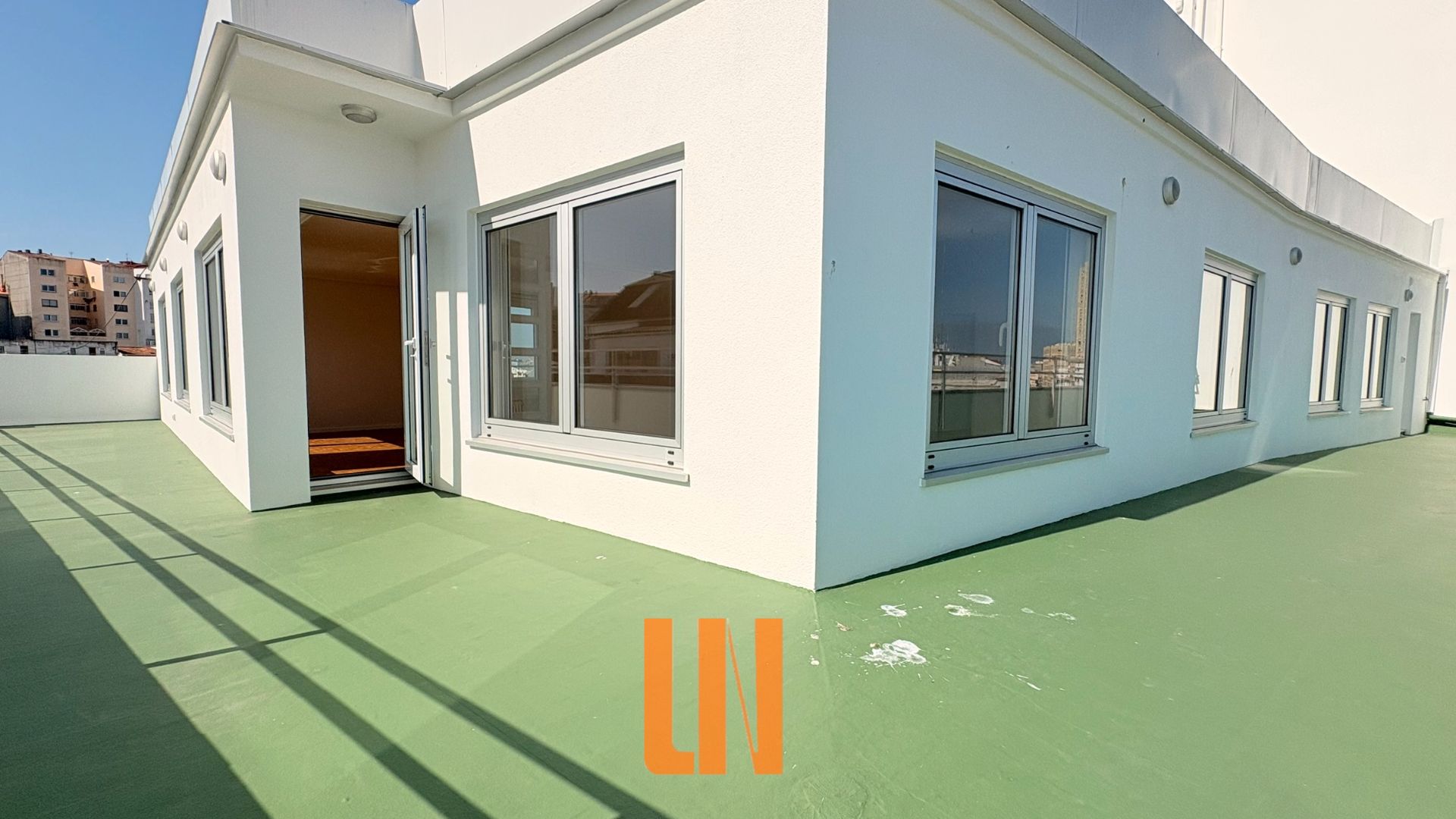 Vista exterior de Piso en venta en A Coruña Capital  con Calefacción, Parquet y Terraza