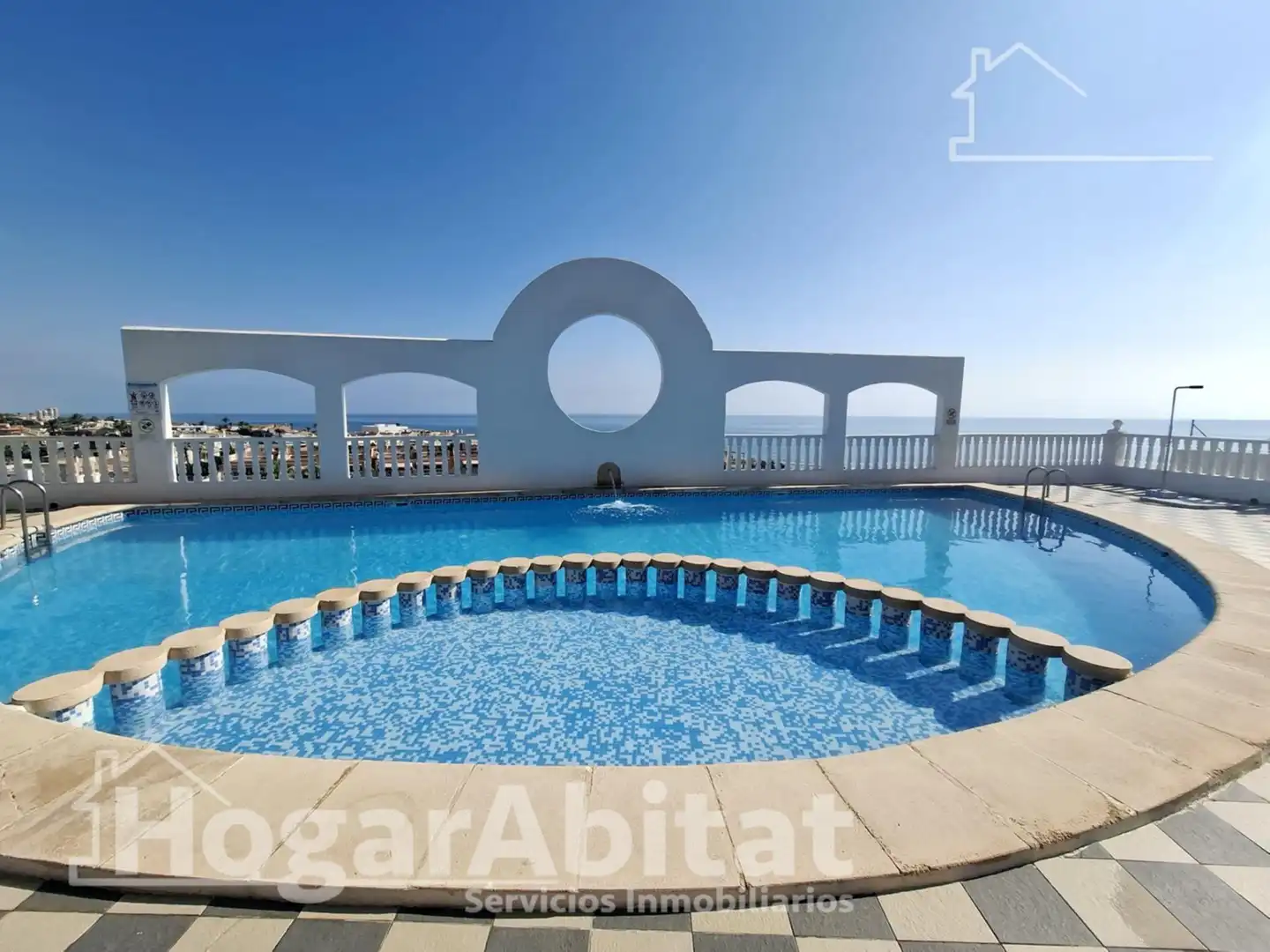 Swimming pool of Flat for sale in Cullera  with Air Conditioner, Heating and Terrace