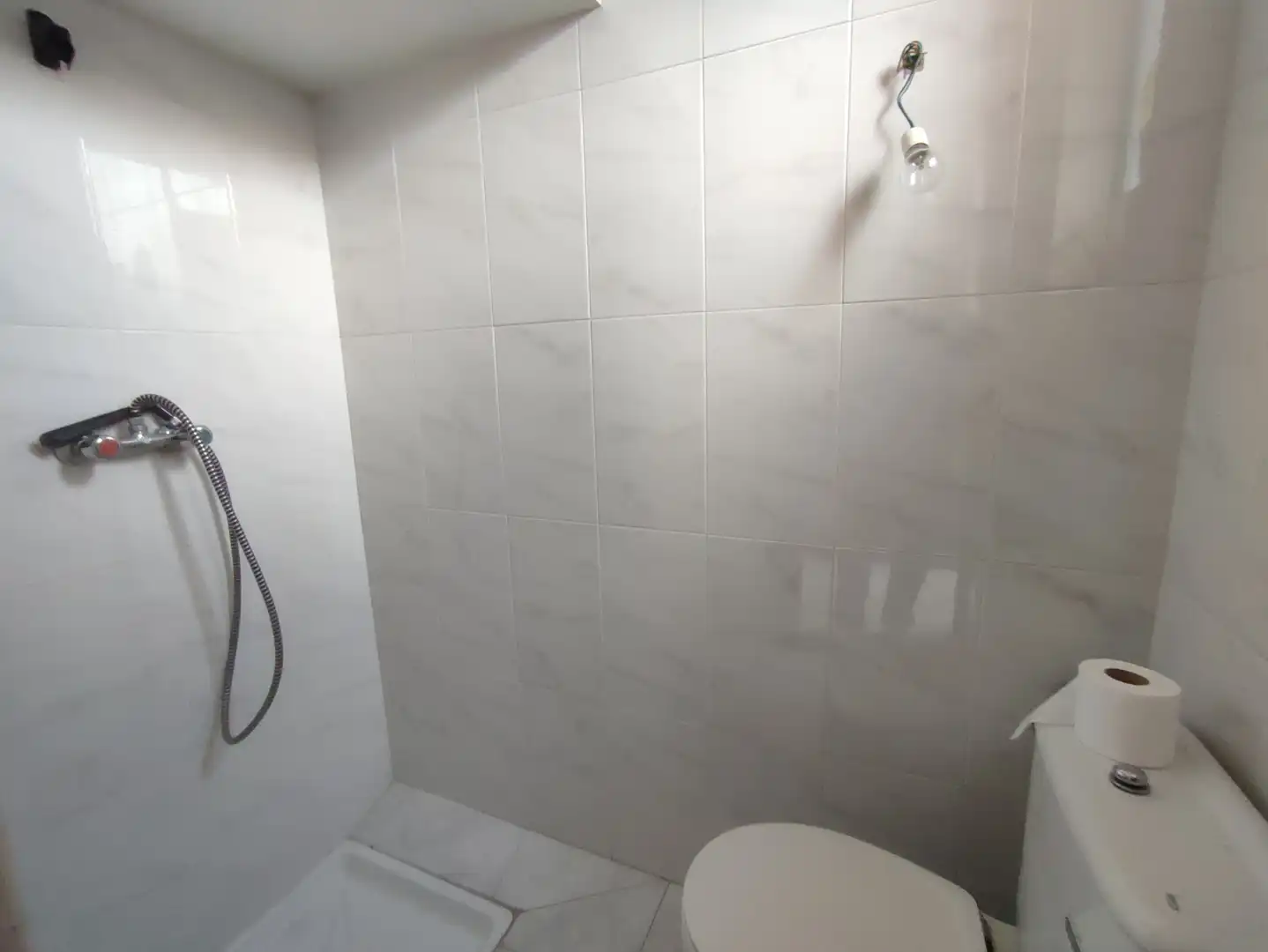 Baño de Piso en venta en Carpio con Calefacción, Terraza y Amueblado