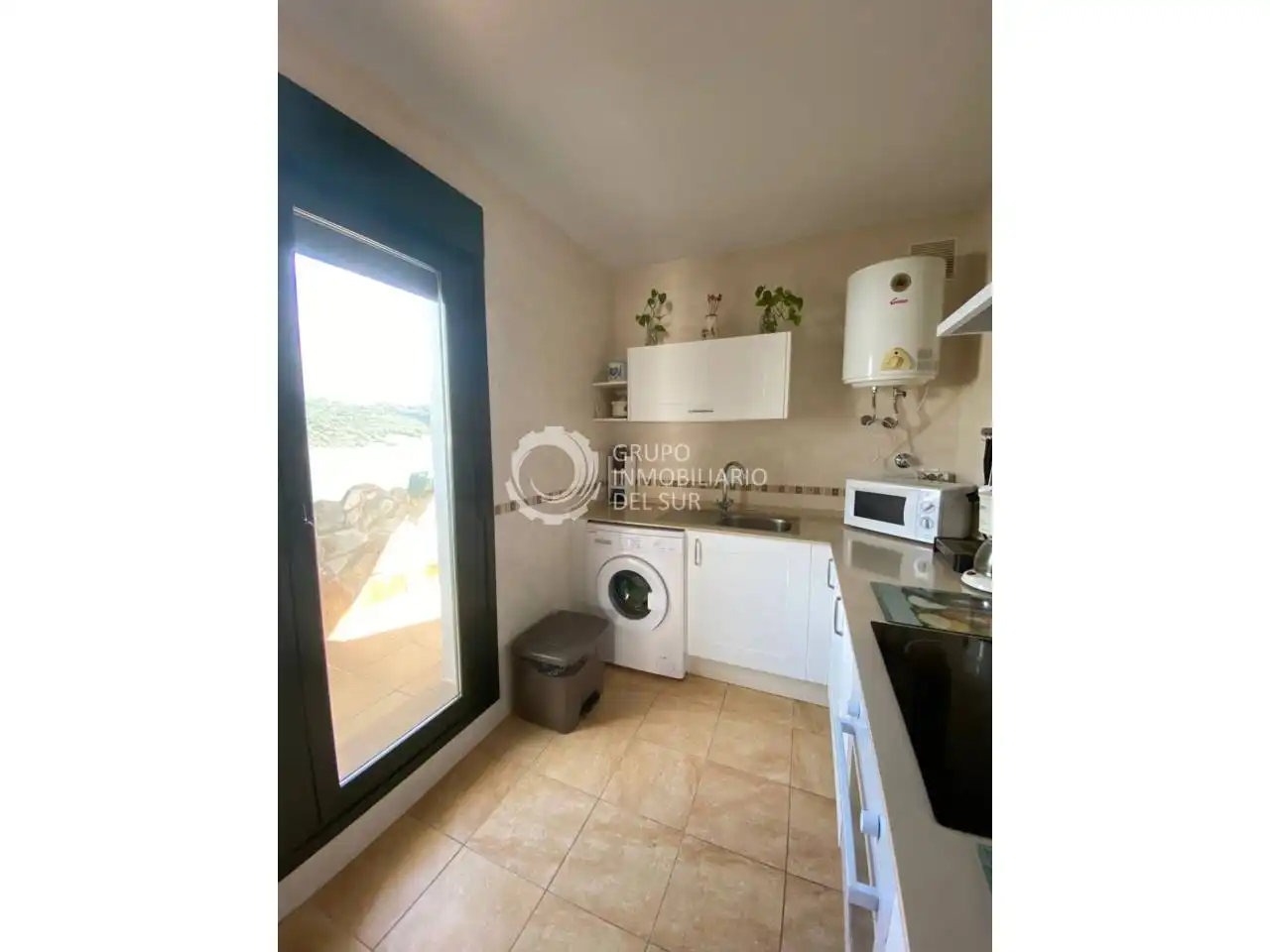 Cuina de Casa o xalet en venda en Alcalá de los Gazules amb Terrassa, Moblat i Piscina comunitària