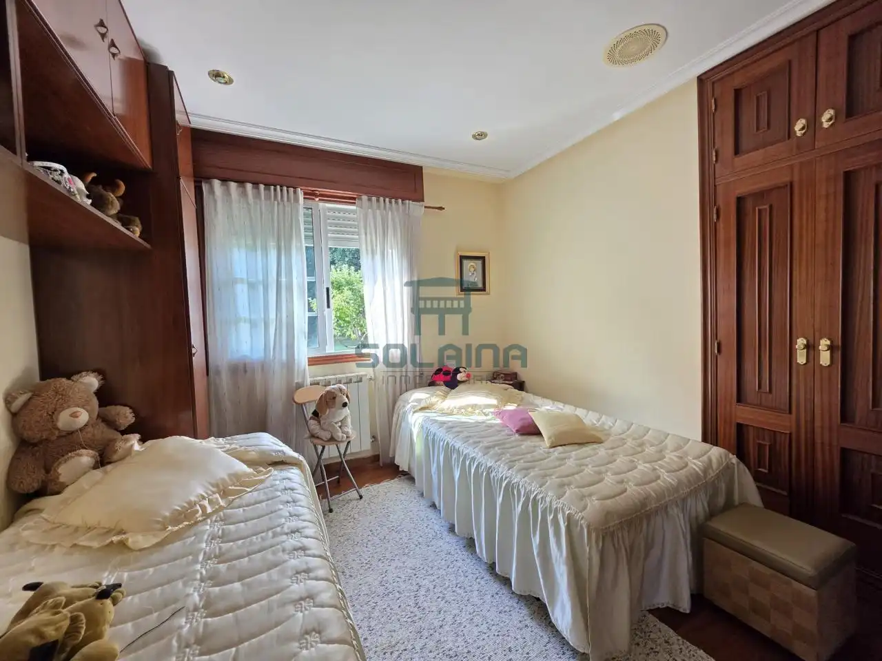 Dormitori de Casa o xalet en venda en Castrelo de Miño amb Calefacció, Jardí privat i Terrassa