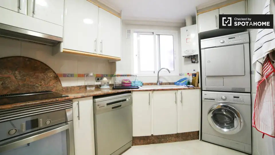 Room in Valencia, Valencia