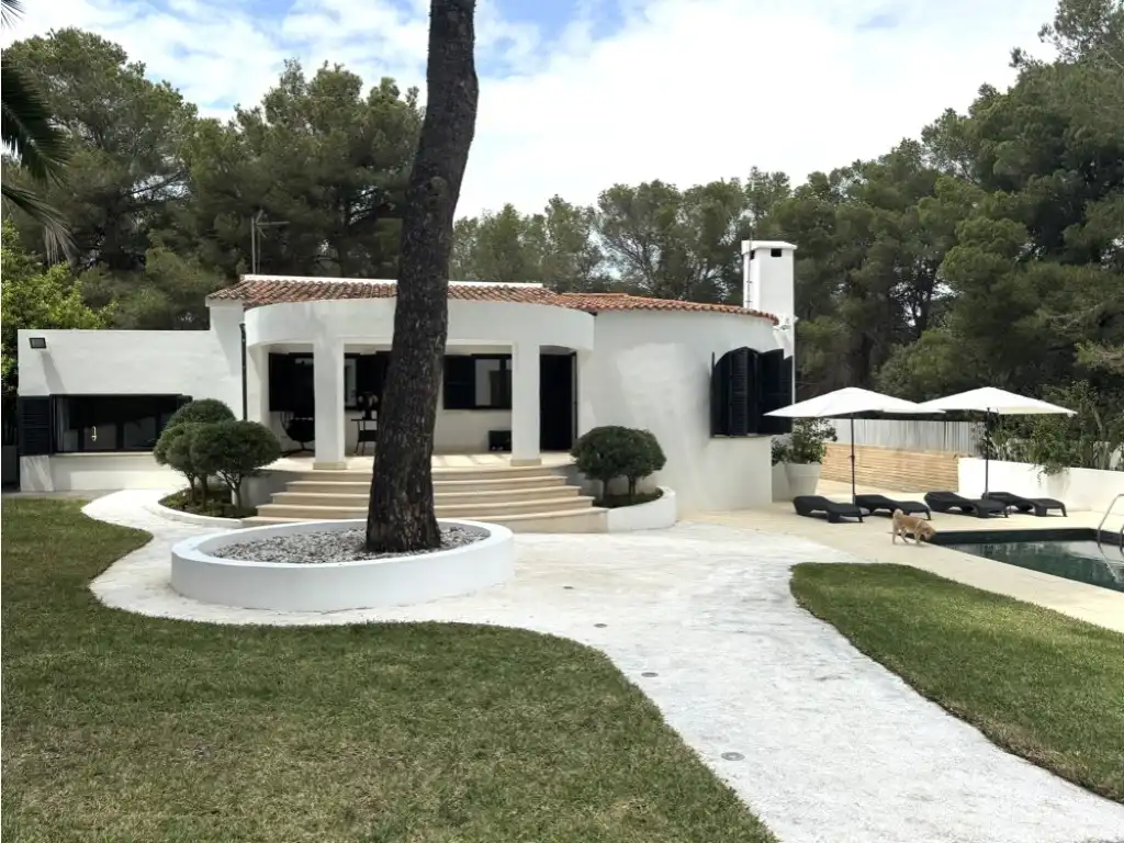 Exterior view of Houses for sale in Calvià  with Air Conditioner, Terrace and Swimming Pool