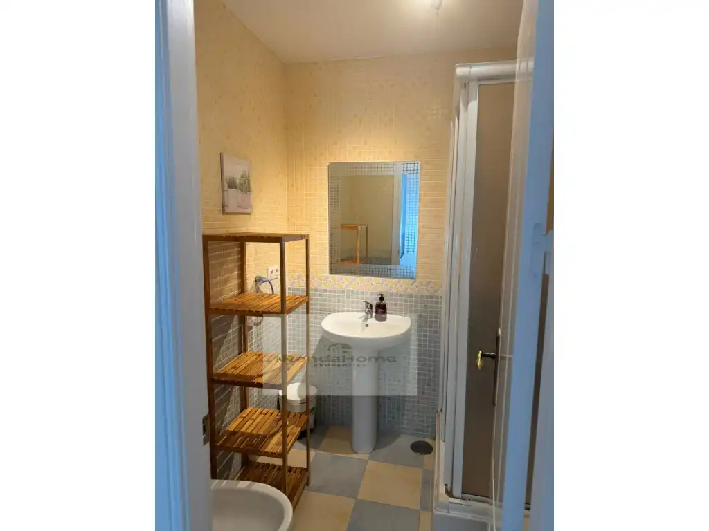 Badezimmer von Wohnung zur Miete in Fuengirola mit Terrasse