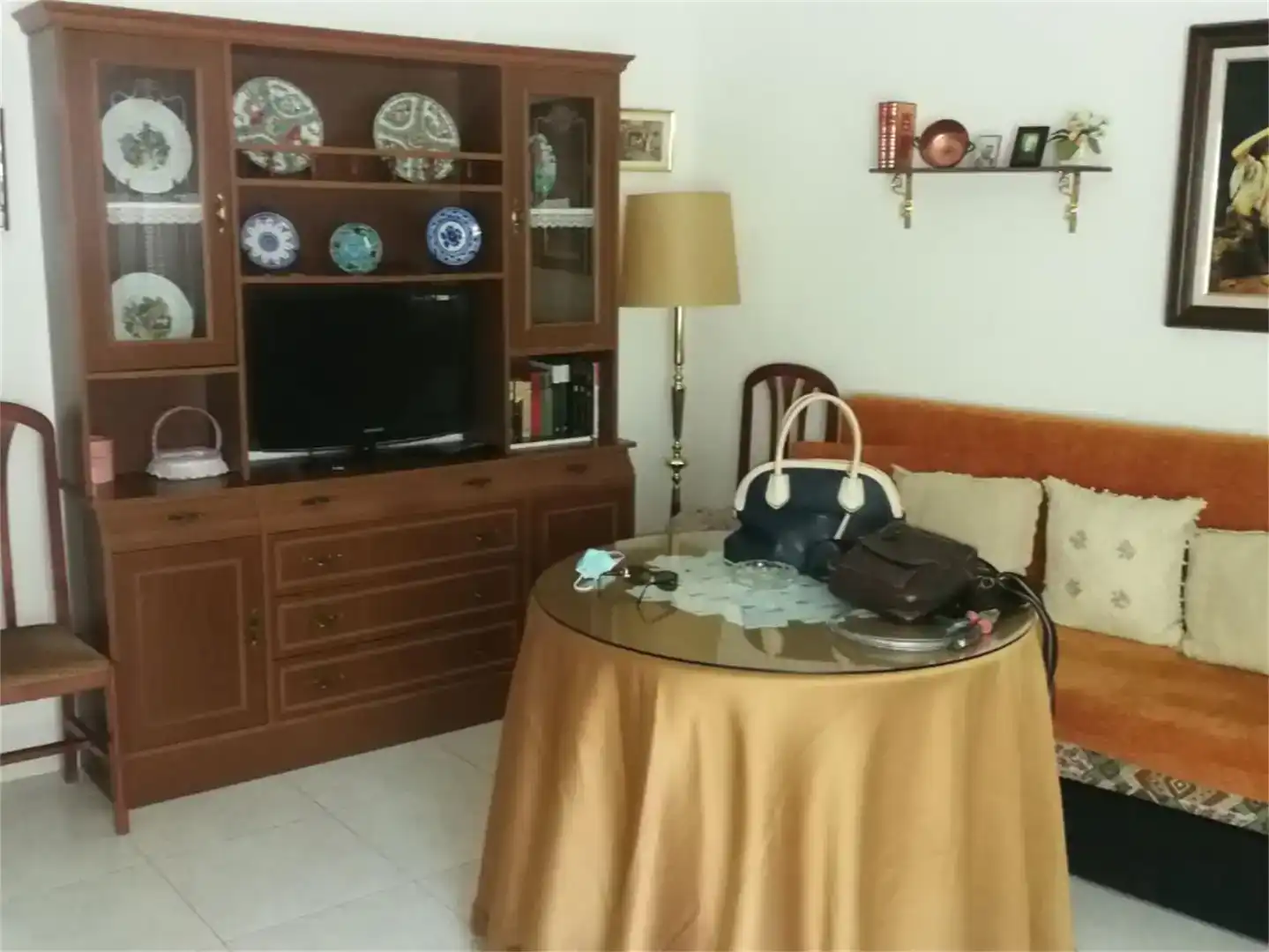 Sala de estar de Casa adosada en venta en Fuenteguinaldo con Trastero y Amueblado