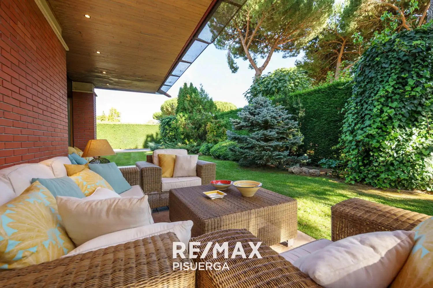 Terrassa de Casa o xalet en venda en Boecillo amb Jardí privat, Traster i Piscina