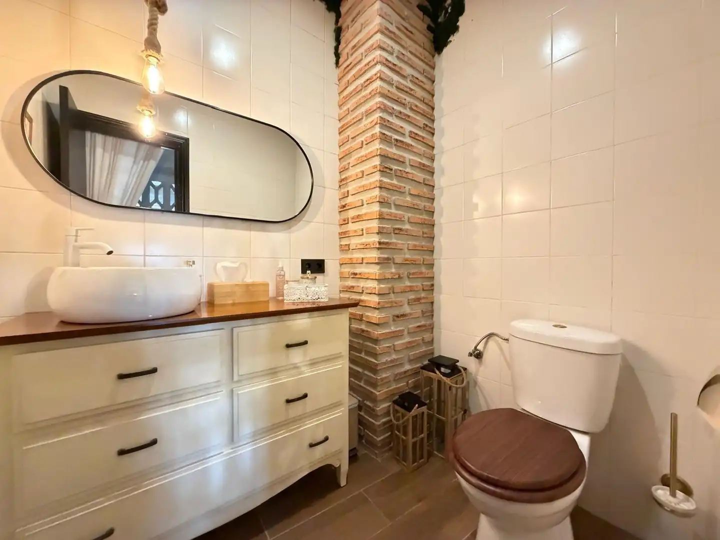 Bathroom of Commercial properties for sale in Torrevieja  with Air Conditioner and Furnished