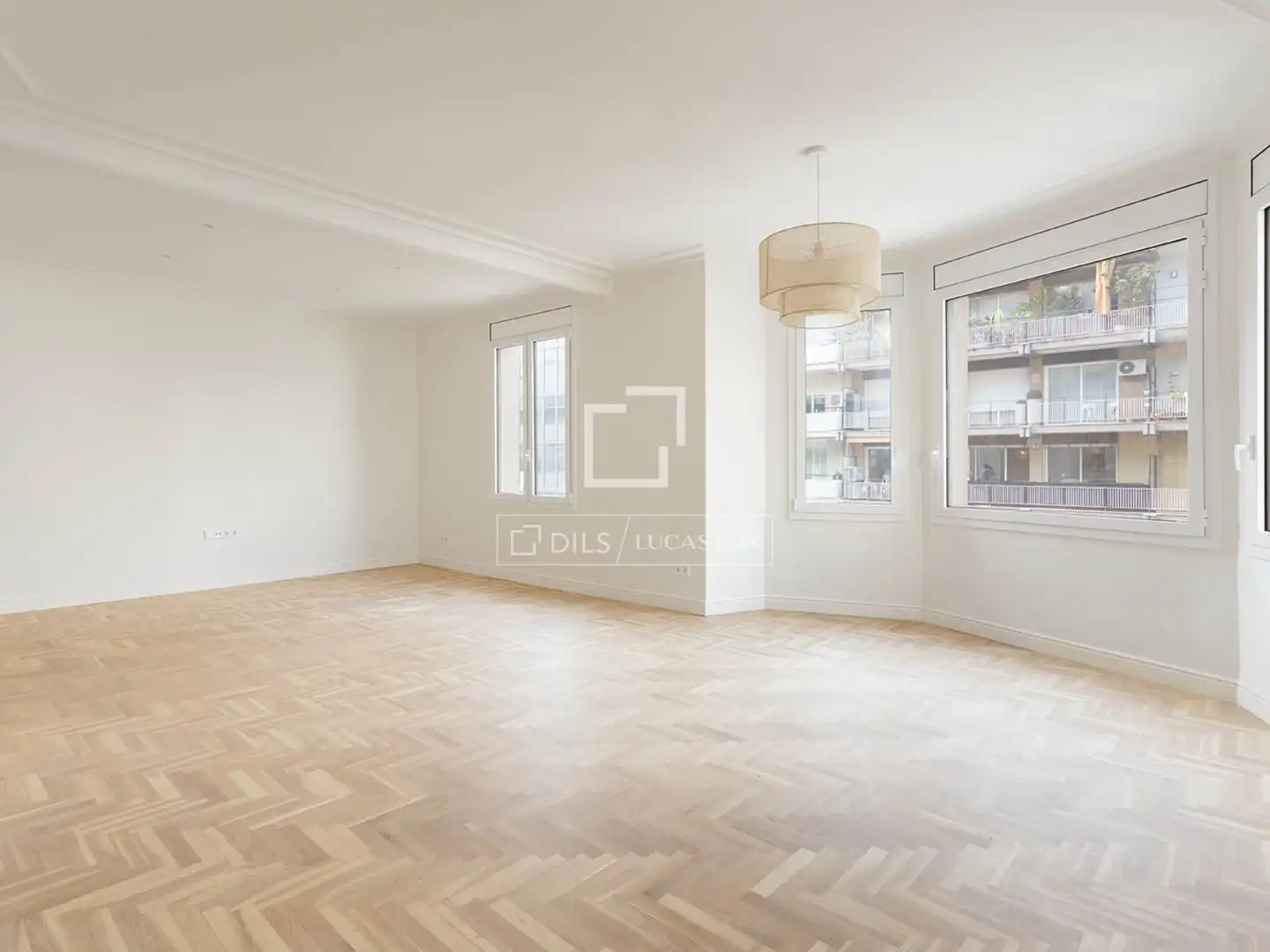 Living room of Flat for sale in Barcelona  with Air Conditioner, Heating and Parquet flooring