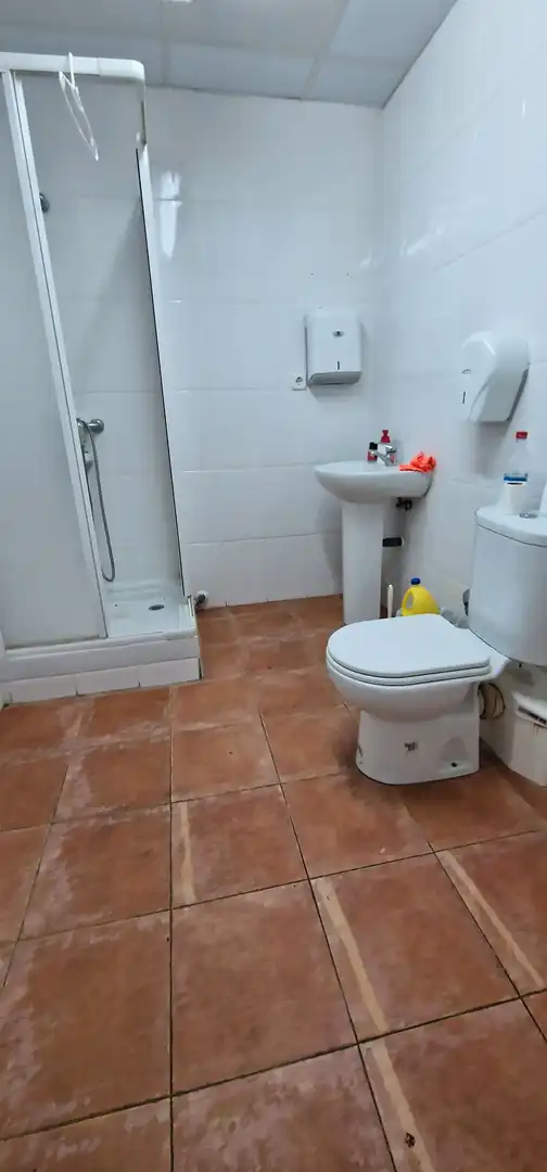 Bathroom of Commercial properties for sale in Lorca  with Air Conditioner