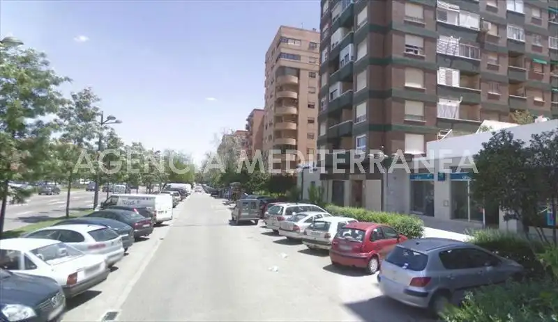 Local comercial en venda a Avenida del Cid, imagen 3