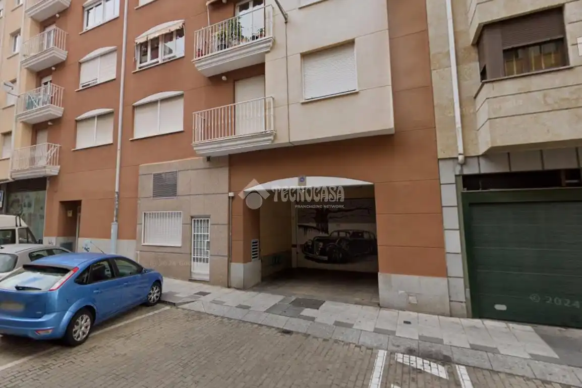 Aparcament de Garatge de lloguer en Garrido
