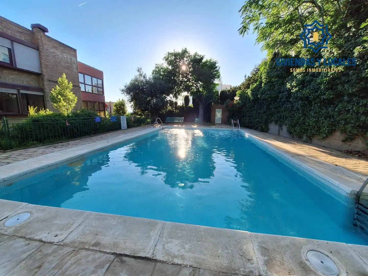 Swimming pool of Flat for rent in Granada  with Air Conditioner, Heating and Private garden