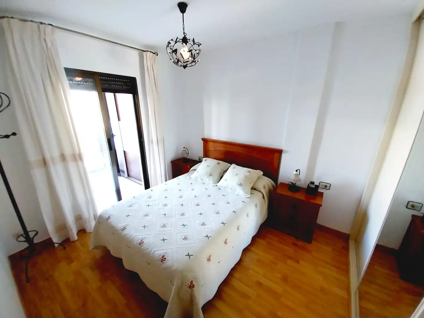 Habitación de Piso en venta en Benidorm con Aire acondicionado, Parquet y Terraza