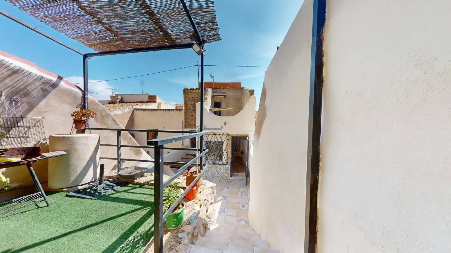 Vista exterior de Casa adosada en venta en Sax con Jardín privado, Terraza y Trastero
