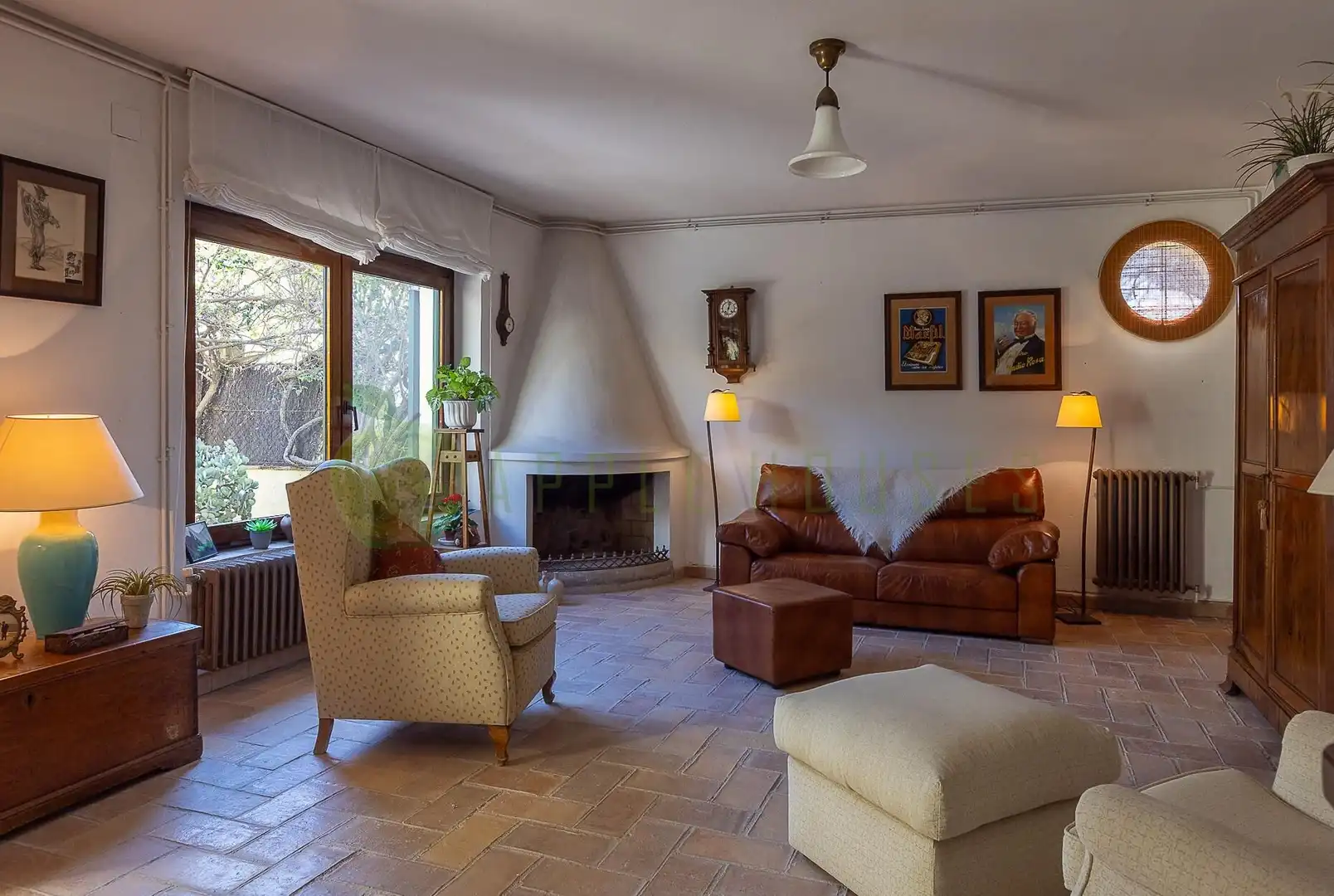 Sala de estar de Casa o chalet en venta en Vilanova i la Geltrú con Aire acondicionado, Calefacción y Jardín privado