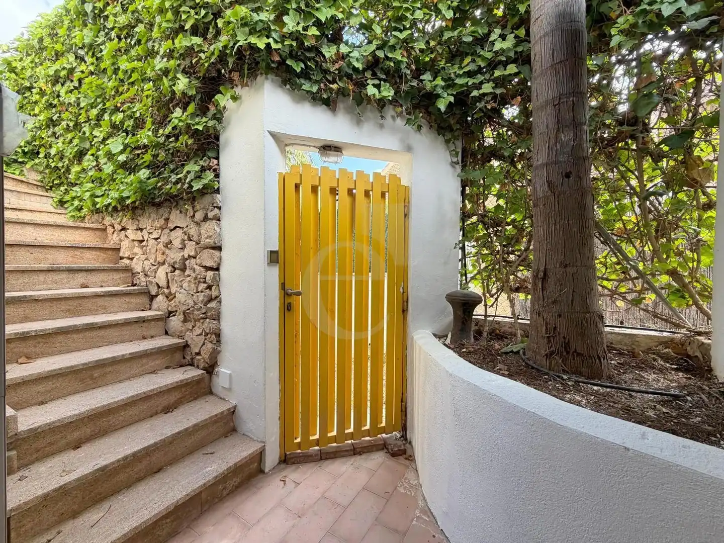 Vista exterior de Casa o xalet de lloguer en Paterna amb Aire condicionat i Piscina