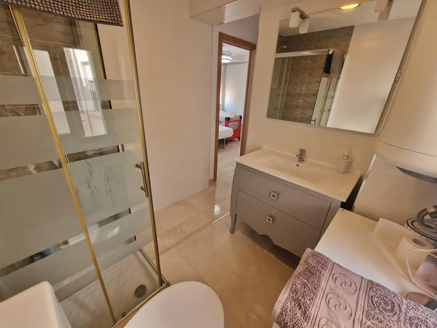 Badezimmer von Dachboden zum Verkauf in Águilas mit Klimaanlage und Möbliert