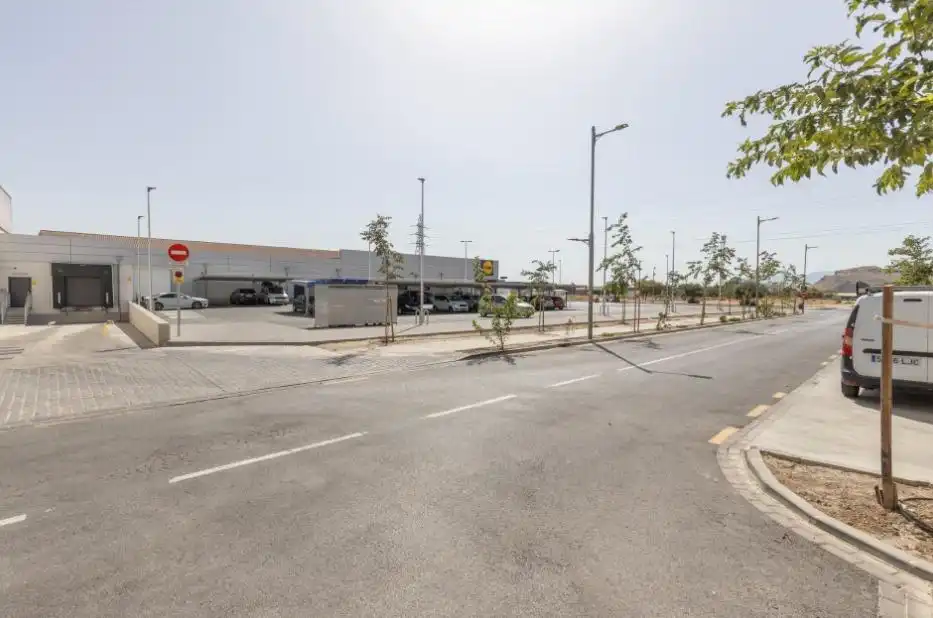 Nave industrielle à vendre à Carretera Carretera Pinos Puente, imagen 3